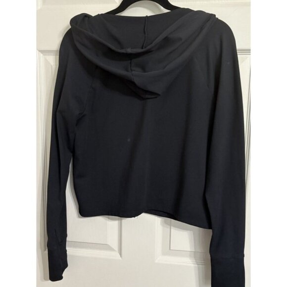 Fabletics Women’s Cropped Black Jacket With Thumb Holes Sleeves Size Women Large - Picture 2 of 6